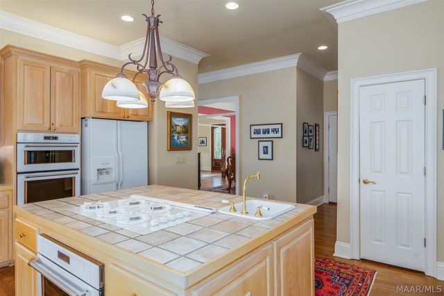 8024 WESTCHESTER Place, Montgomery, AL 36117