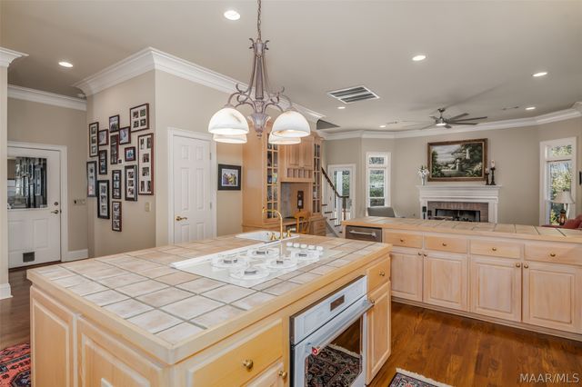 8024 WESTCHESTER Place, Montgomery, AL 36117