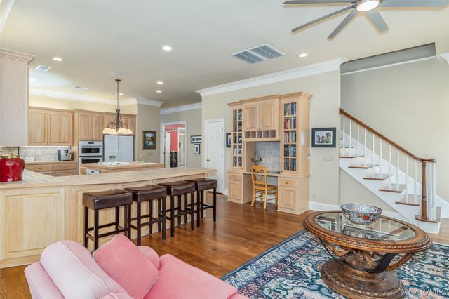 8024 WESTCHESTER Place, Montgomery, AL 36117