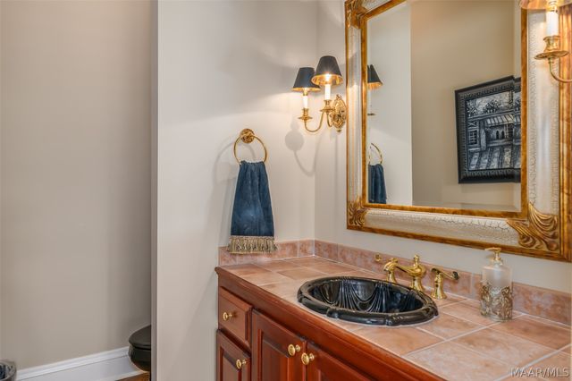 8024 WESTCHESTER Place, Montgomery, AL 36117