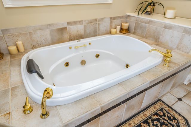 8024 WESTCHESTER Place, Montgomery, AL 36117