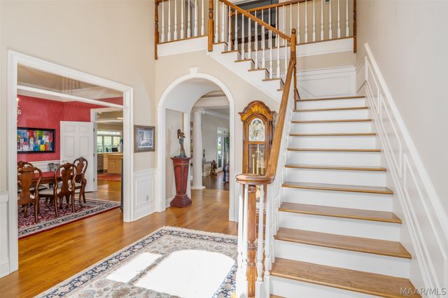 8024 WESTCHESTER Place, Montgomery, AL 36117