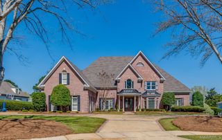 8024 WESTCHESTER Place, Montgomery, AL 36117