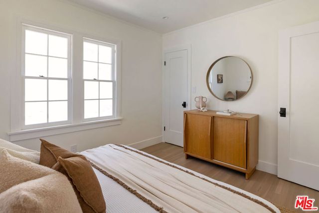 619 N Sycamore Avenue, Los Angeles, CA 90036