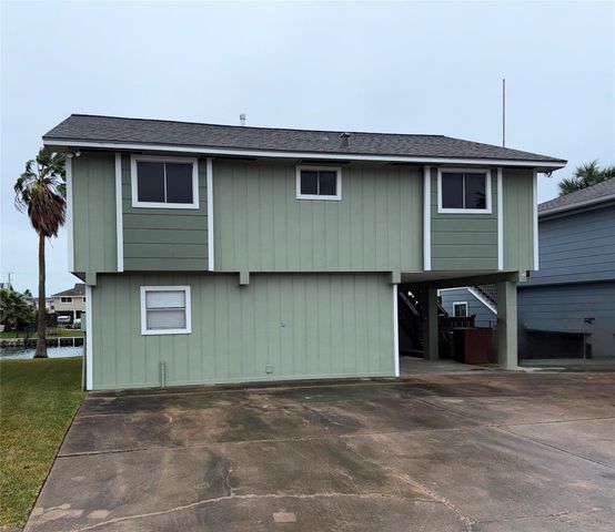 969 Bonita Street, Hitchcock, TX 77563