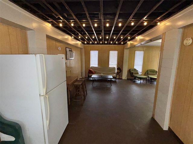 969 Bonita Street, Hitchcock, TX 77563