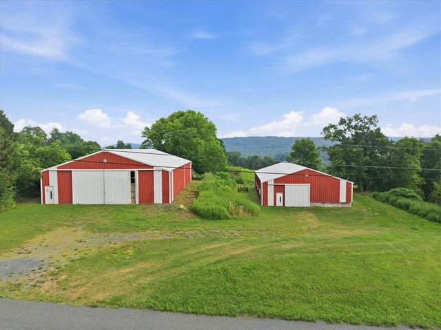 4065 Country Side Lane, Lower Saucon Twp, PA 18055