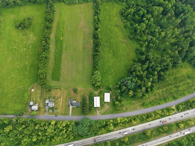 4065 Country Side Lane, Lower Saucon Twp, PA 18055