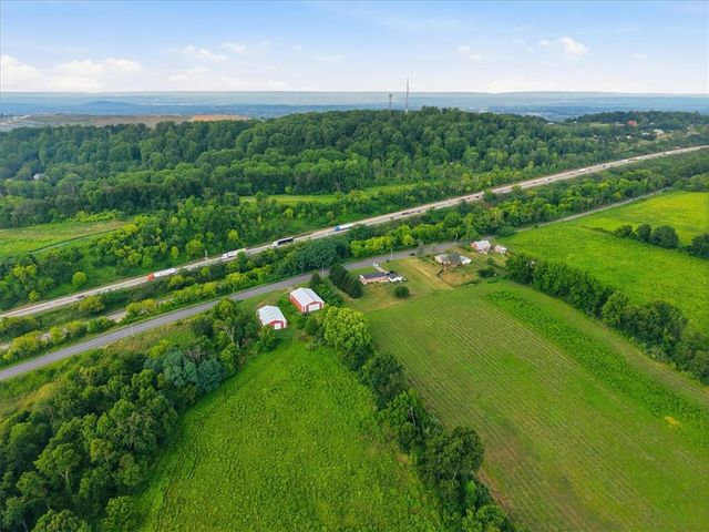 4065 Country Side Lane, Lower Saucon Twp, PA 18055