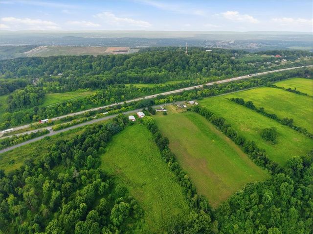 4065 Country Side Lane, Lower Saucon Twp, PA 18055