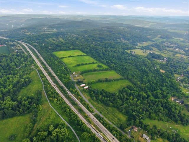 4065 Country Side Lane, Lower Saucon Twp, PA 18055