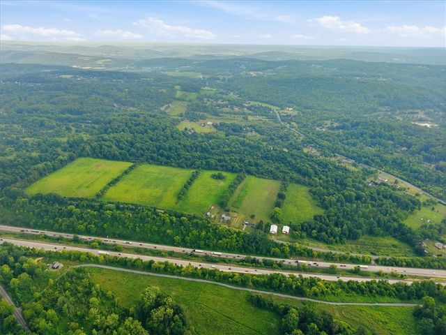 4065 Country Side Lane, Lower Saucon Twp, PA 18055