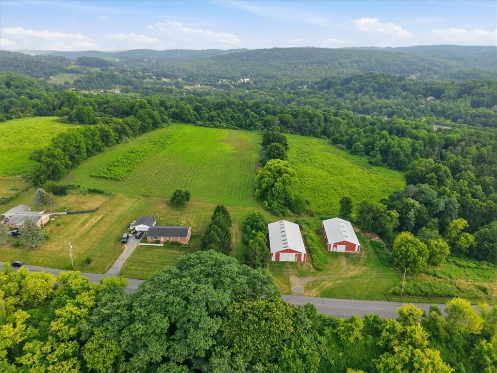 4065 Country Side Lane, Lower Saucon Twp, PA 18055
