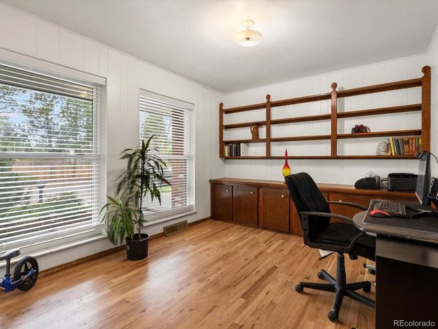 5845 W Portland Dr, Littleton, CO 80128