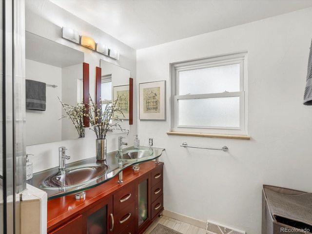 5845 W Portland Dr, Littleton, CO 80128