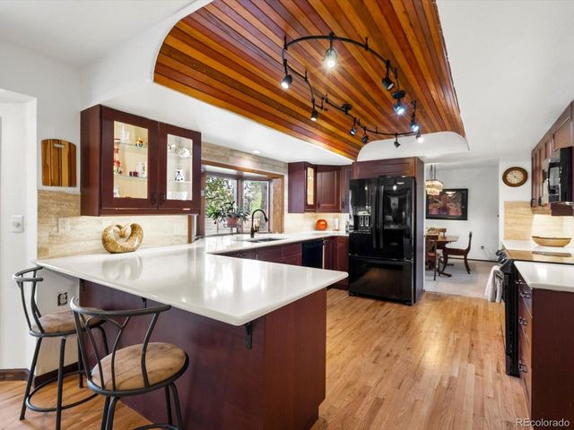 5845 W Portland Dr, Littleton, CO 80128