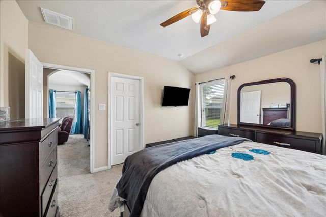 10711 Sun River Falls Drive, Humble, TX 77396