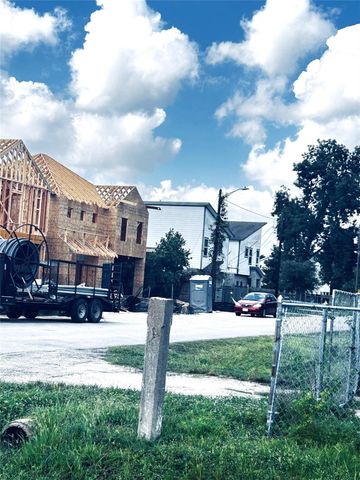 8409 Easter Street, Houston, TX 77088