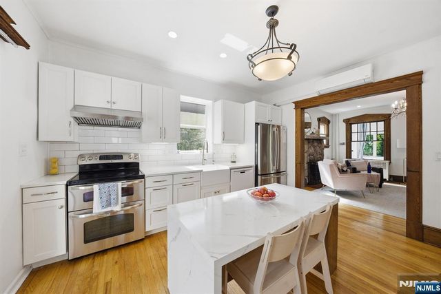 181 Highwood Avenue, Leonia, NJ 07605