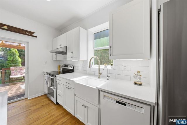 181 Highwood Avenue, Leonia, NJ 07605