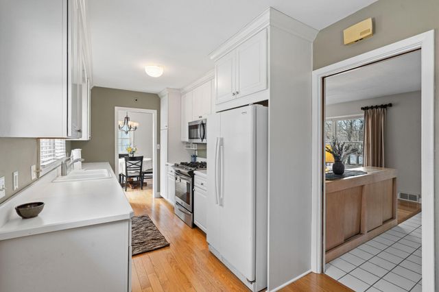 1829 Edgewood Avenue S, Saint Louis Park, MN 55426