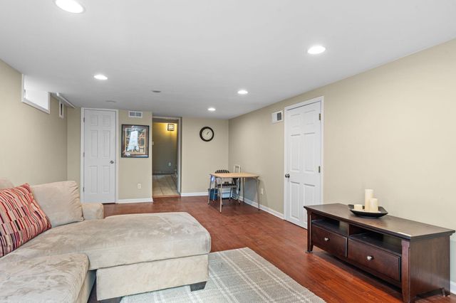 1829 Edgewood Avenue S, Saint Louis Park, MN 55426