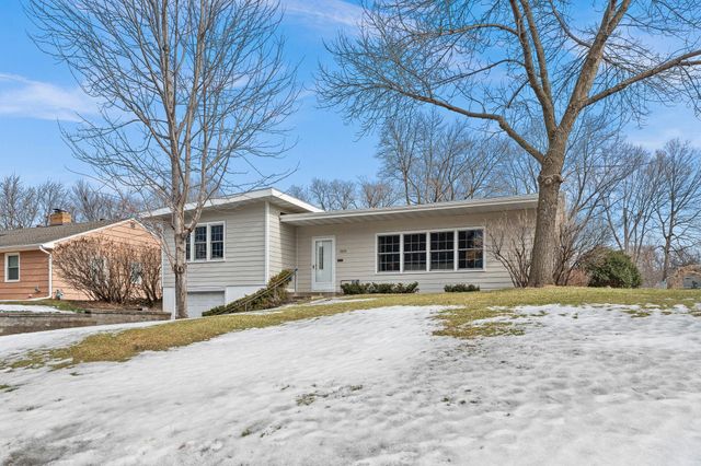 1829 Edgewood Avenue S, Saint Louis Park, MN 55426