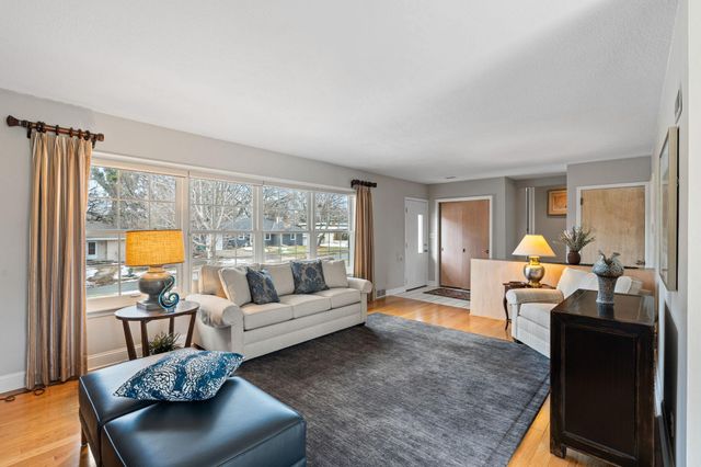 1829 Edgewood Avenue S, Saint Louis Park, MN 55426