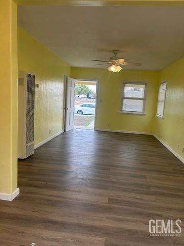 231 Bernard Street, Bakersfield, CA 93305