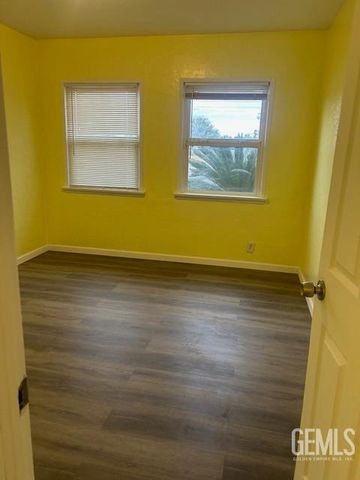 231 Bernard Street, Bakersfield, CA 93305