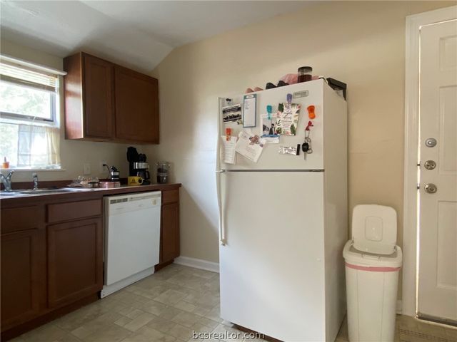 1203 Foster Avenue, College Station, TX 77840