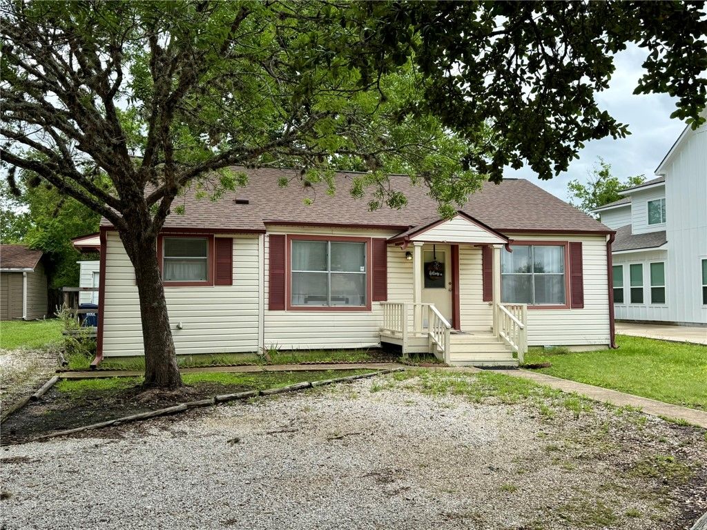 1203 Foster Avenue, College Station, TX 77840