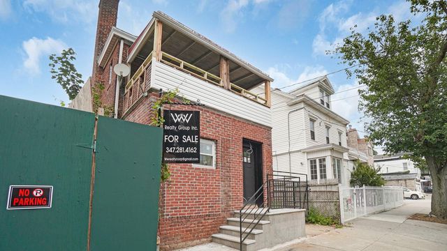 679 E 221st Street, Bronx, NY 10467