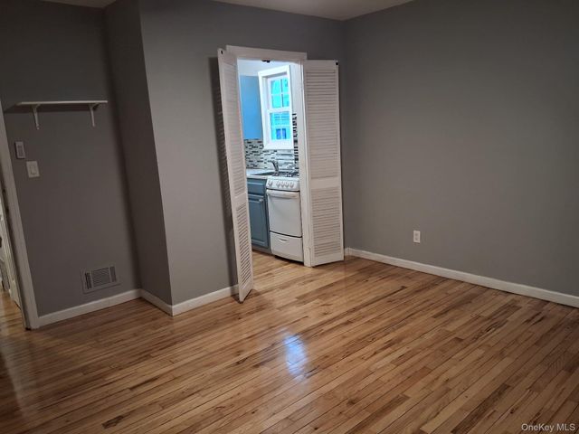 29 Hickory Street, Central Islip, NY 11722