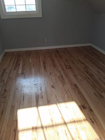 29 Hickory Street, Central Islip, NY 11722