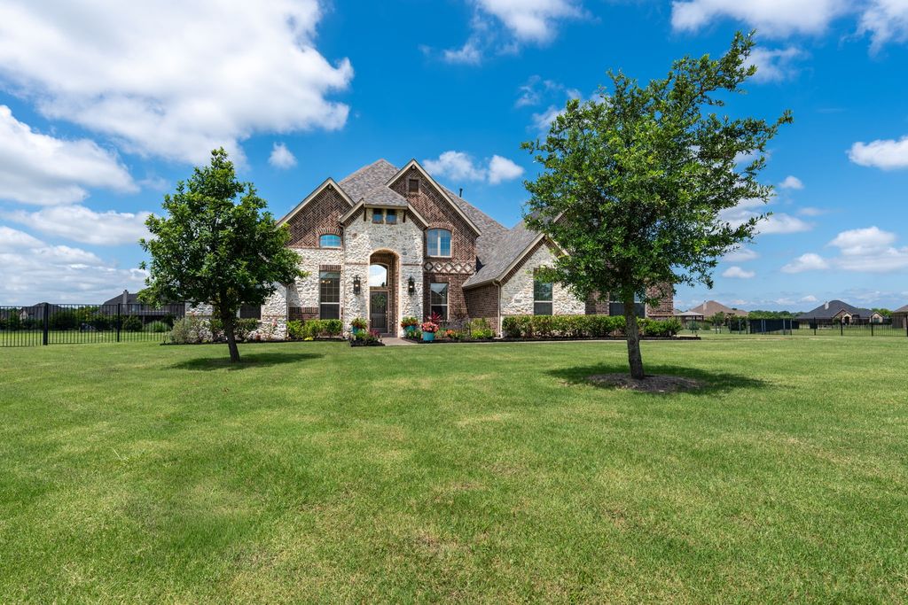 204 Trail Court, Mclendon Chisholm, TX 75032