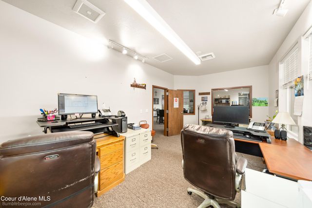 8300 N WAYNE DR, Hayden, ID 83835
