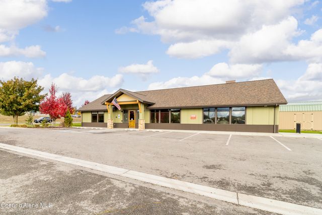 8300 N WAYNE DR, Hayden, ID 83835