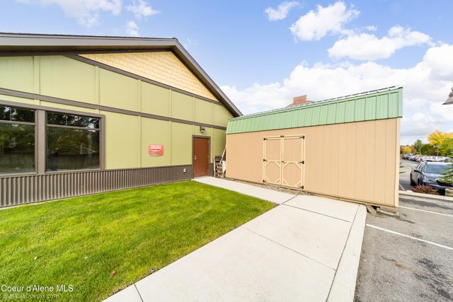 8300 N WAYNE DR, Hayden, ID 83835