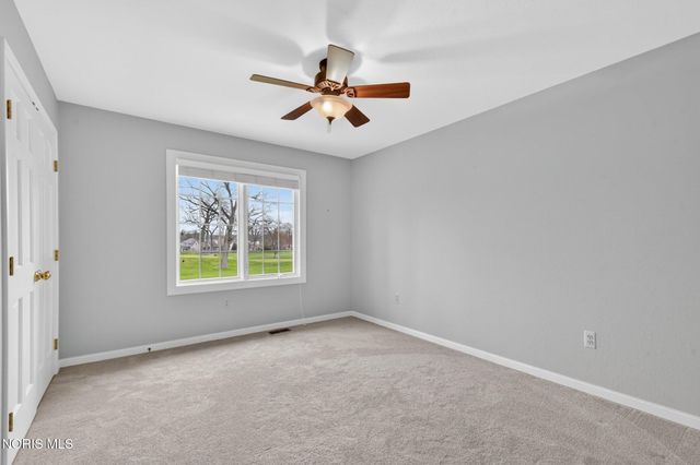 9114 Oak Valley Road, Holland, OH 43528