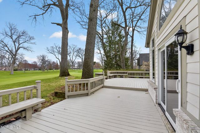 9114 Oak Valley Road, Holland, OH 43528