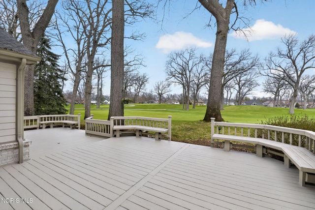 9114 Oak Valley Road, Holland, OH 43528