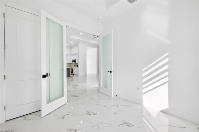 27 SW 8th PL, Cape Coral, FL 33991