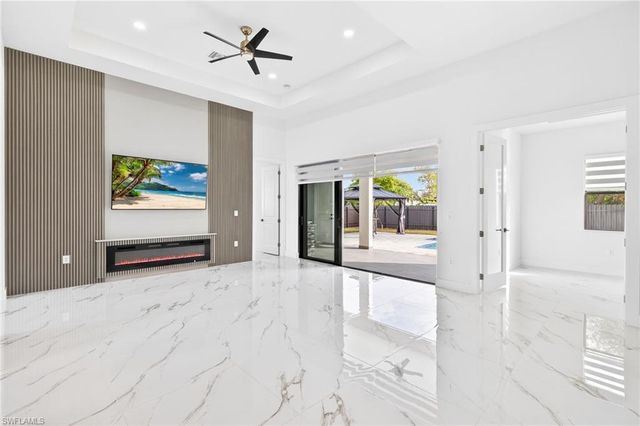 27 SW 8th PL, Cape Coral, FL 33991