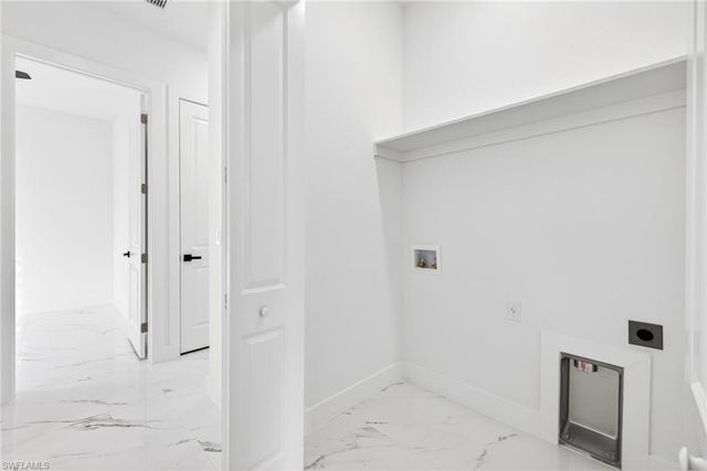 27 SW 8th PL, Cape Coral, FL 33991