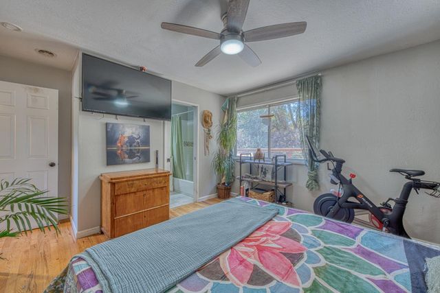 665 Paradise Road B, Salinas, CA 93907