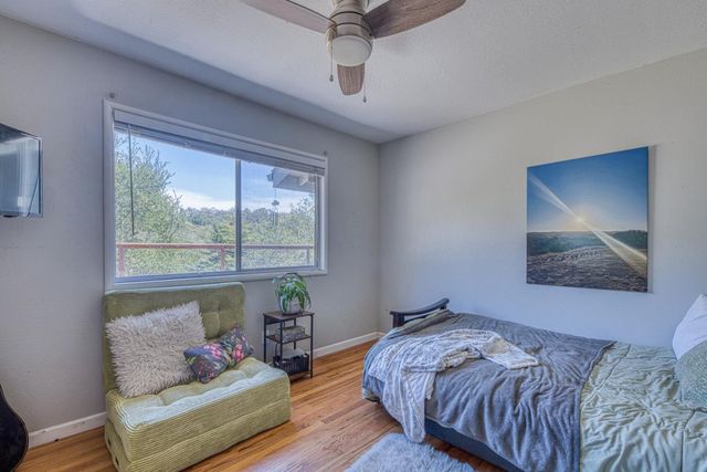 665 Paradise Road B, Salinas, CA 93907