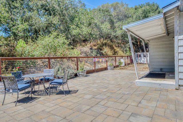 665 Paradise Road B, Salinas, CA 93907
