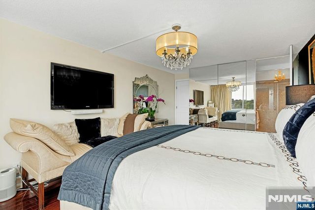 160 Overlook 4C, Hackensack, NJ 07601