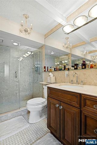 160 Overlook 4C, Hackensack, NJ 07601